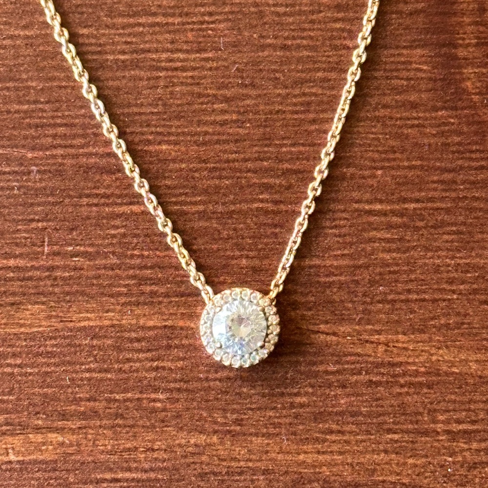 Pandora Gold Halo Pendant Necklace